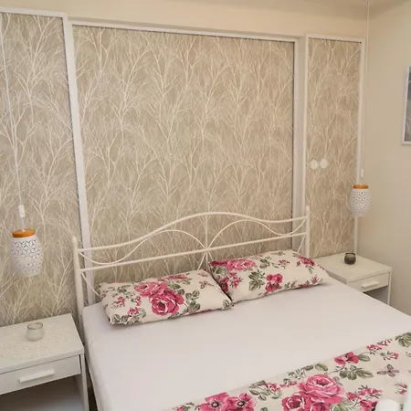 アパート Perko トロギール